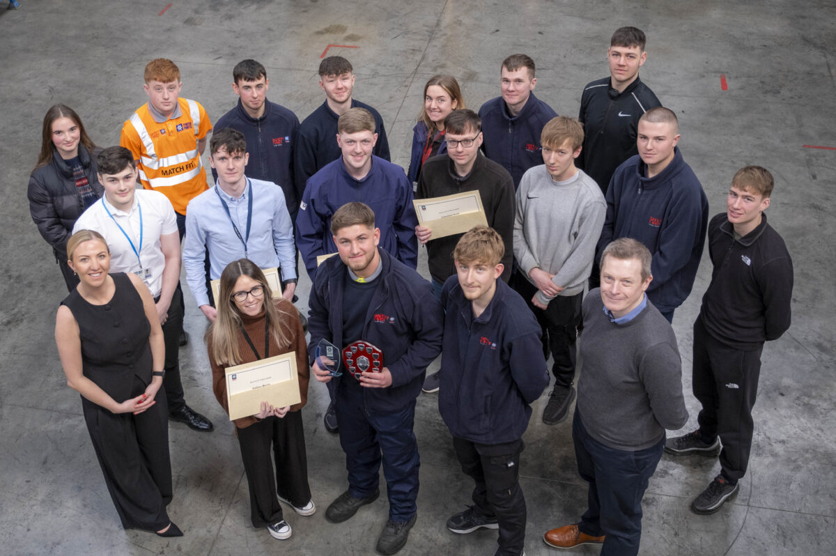 FORTH PORTS CELEBRATES APPRENTICE ACHIEVEMENTS AS IT OFFERS 20 NEW EARLY CAREER