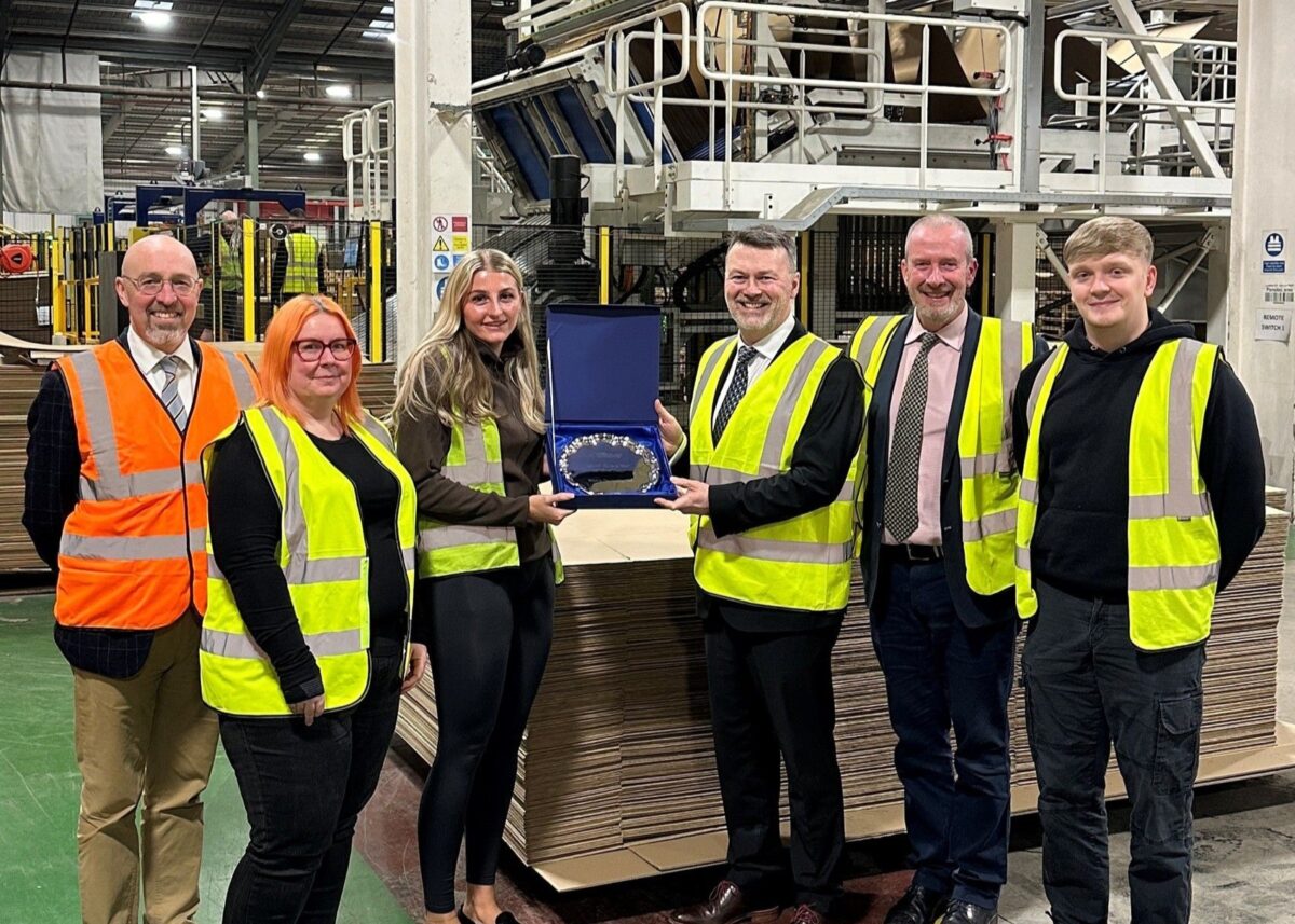 Ribble awarded Supplier of the Year 2025 by Macfarlane Packaging.